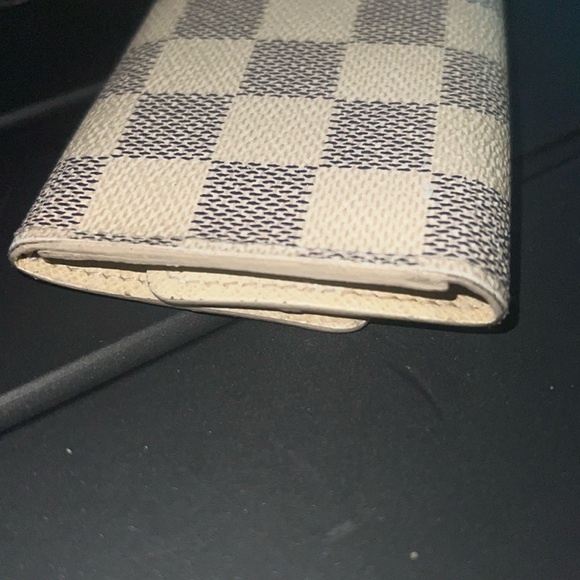 Authentic Louis Vuitton Damier Azur 6-Key Ring Holder CT0112 - Picture 6 of 12